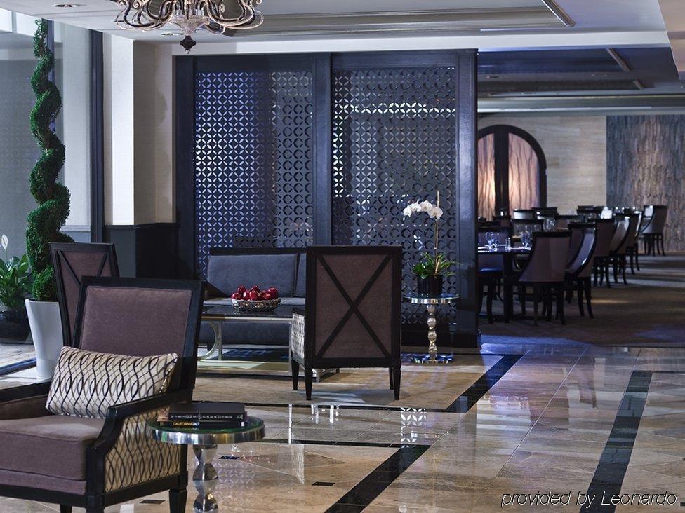Crowne Plaza Costa Mesa Orange County By Ihg Hotel Restaurant photo