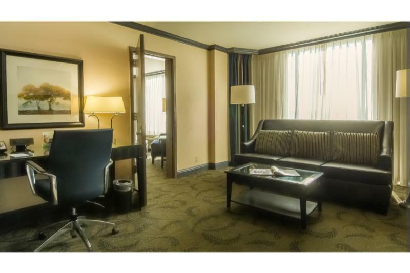 Crowne Plaza Costa Mesa Orange County By Ihg Hotel Exterior photo